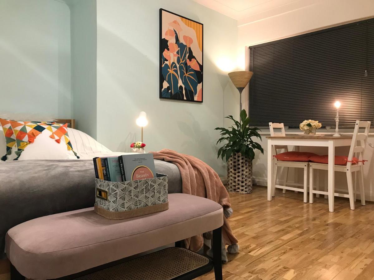 Modern Boutique Studio Apartment Bournemouth Dış mekan fotoğraf