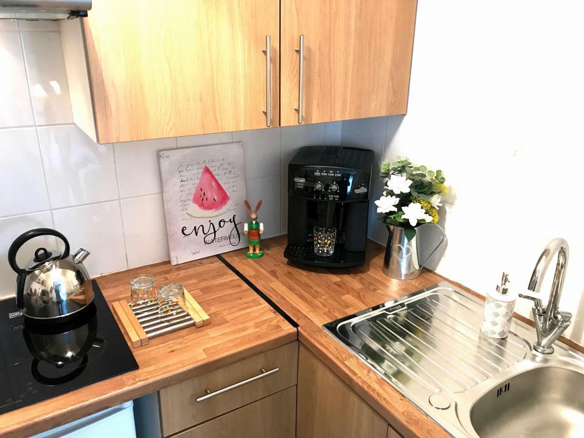 Modern Boutique Studio Apartment Bournemouth Dış mekan fotoğraf