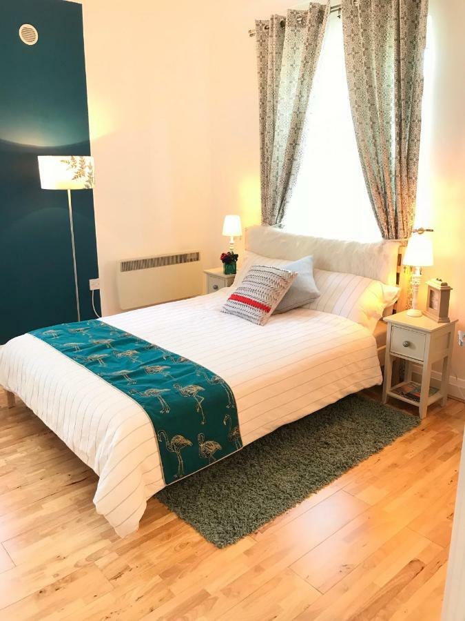 Modern Boutique Studio Apartment Bournemouth Dış mekan fotoğraf