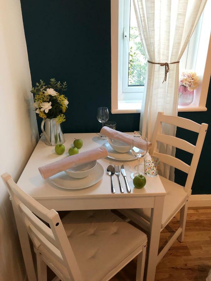 Modern Boutique Studio Apartment Bournemouth Dış mekan fotoğraf